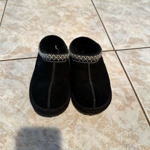 Kids Ugg slippers